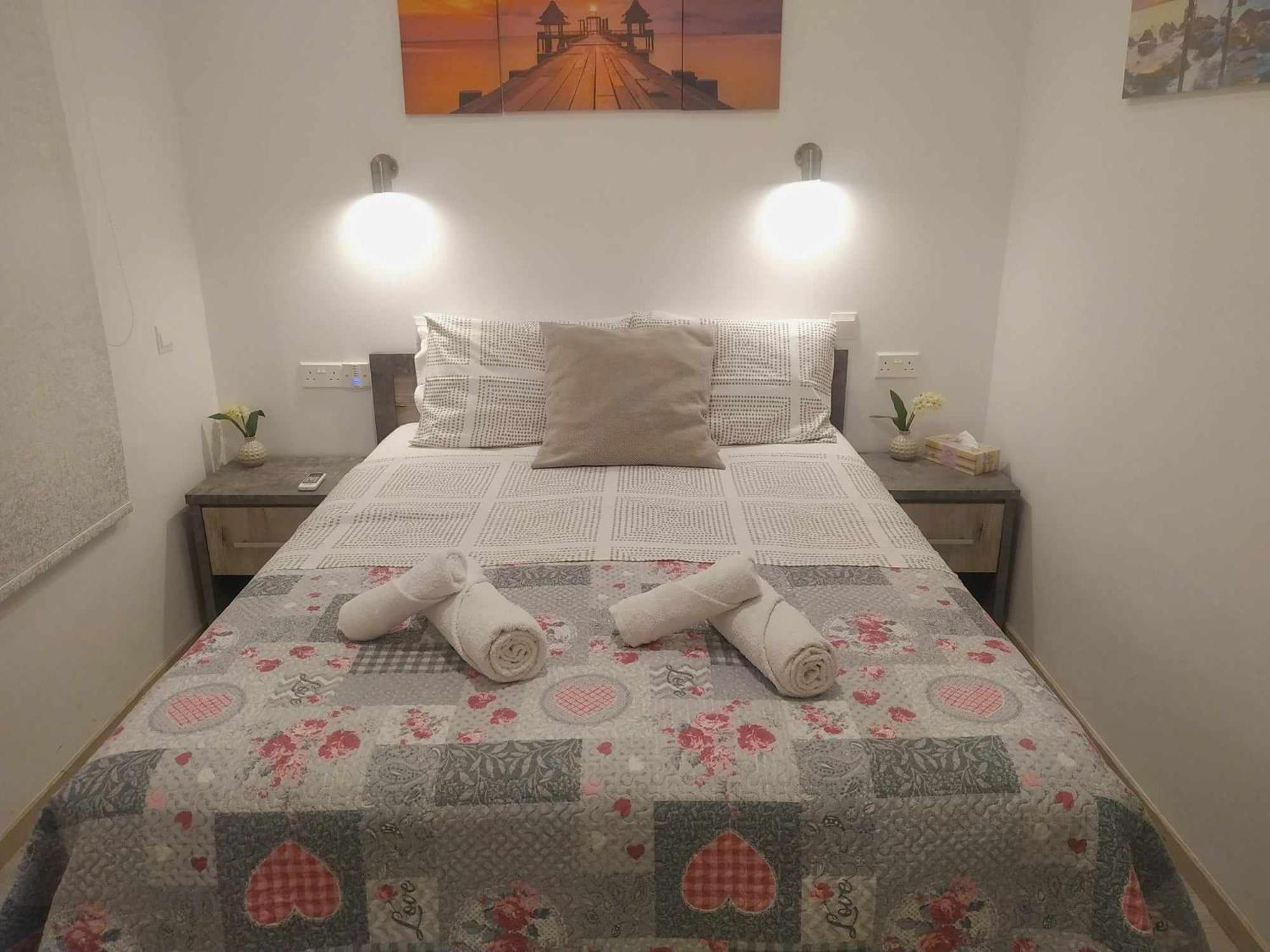 Charming Holiday Retreat Kato Paphos Apt 400M To The Beach ภายนอก รูปภาพ